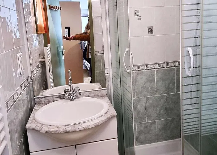 T2 Pour 4 Pers., Jardin, Parking, Proche - Fr-1-607-160 アパート *